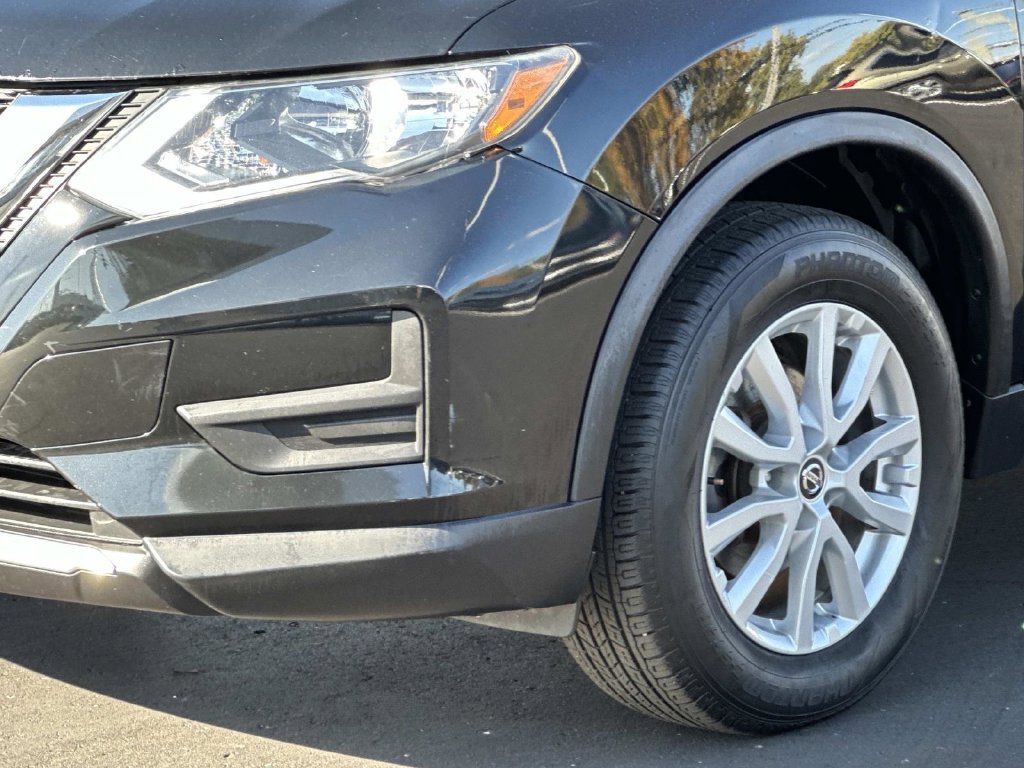 Used 2019 Nissan Rogue SV AWD/4WD image 8