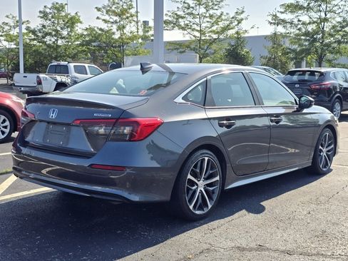 Used 2023 Honda Civic Touring image 7
