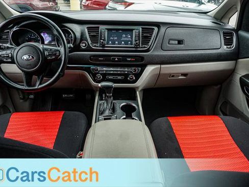 Used 2019 Kia Sedona EX FWD image 24