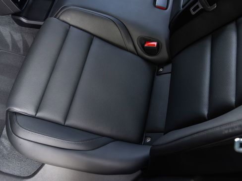 New 2026 Porsche Taycan 4S AWD/4WD image 35