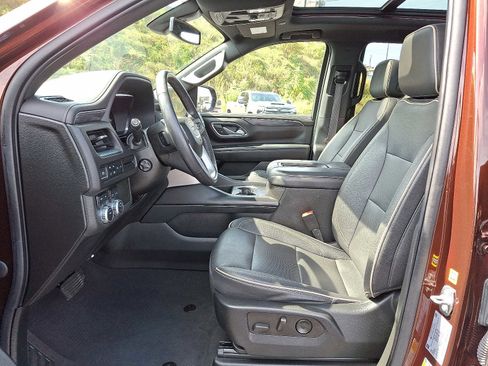 Used 2022 GMC Yukon SLT w/ SLT Luxury Package image 17