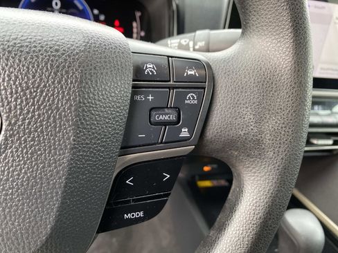 Used 2025 Toyota Camry LE image 14