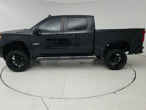 Used 2024 Chevrolet Silverado 1500 LT RWD image 16