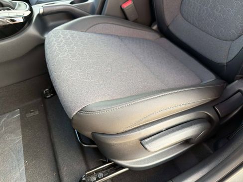 New 2026 Kia Seltos S image 16