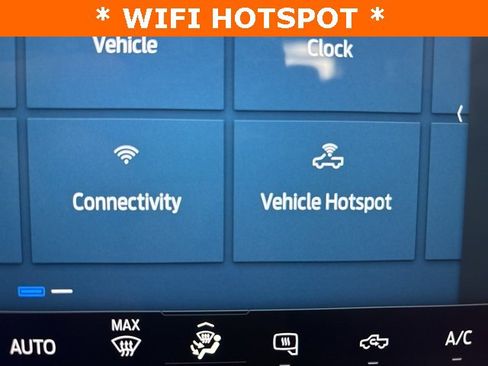 New 2025 Ford Maverick XLT w/ XLT Luxury Package image 12