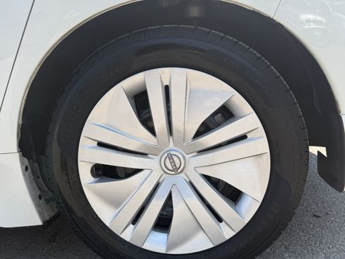 Used 2025 Nissan Leaf S FWD image 9