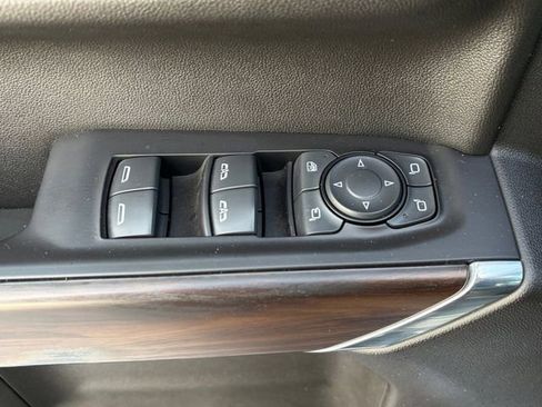 Used 2021 GMC Sierra 1500 SLT image 4