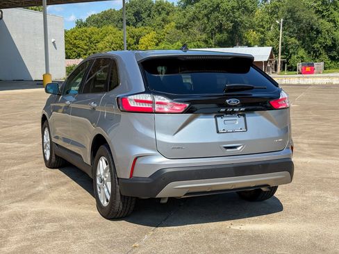 Used 2023 Ford Edge SEL w/ Convenience Package AWD/4WD image 9