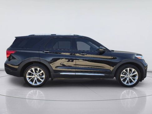 Used 2021 Ford Explorer Platinum w/ Equipment Group 601A AWD/4WD image 6