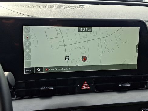 Used 2025 Kia Sportage EX image 14