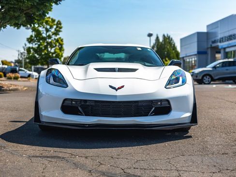 Used 2016 Chevrolet Corvette Z06 w/ 3LZ Preferred Equipment Group RWD image 6