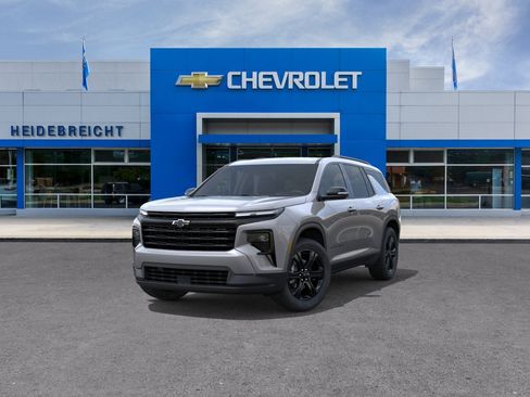 New 2027 Chevrolet Traverse LT w/ Midnight/Sport Edition FWD image 32