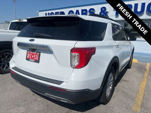 Used 2023 Ford Explorer XLT w/ Equipment Group 202A RWD image 8