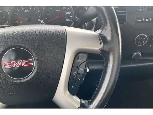 Used 2007 GMC Sierra 2500 SLE w/ Z71 Off-Road Package image 21