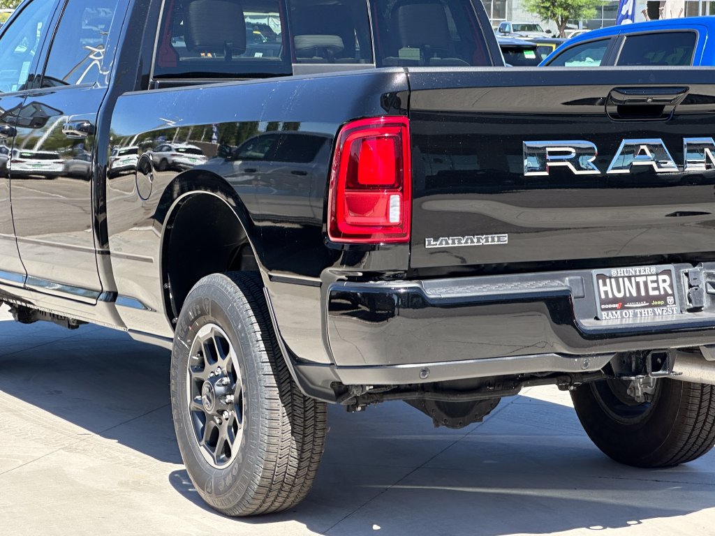 New 2025 RAM 2500 Laramie w/ Towing Technology Group AWD/4WD image 5