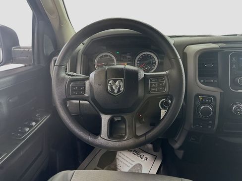 Used 2018 RAM 1500 Express image 19