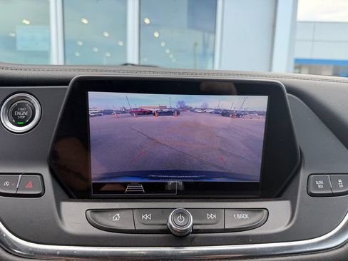 Used 2022 Chevrolet Blazer LT image 9