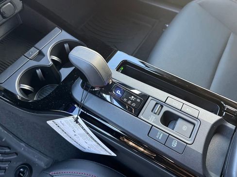 New 2026 Toyota Prius Plug-In Hybrid FWD image 25