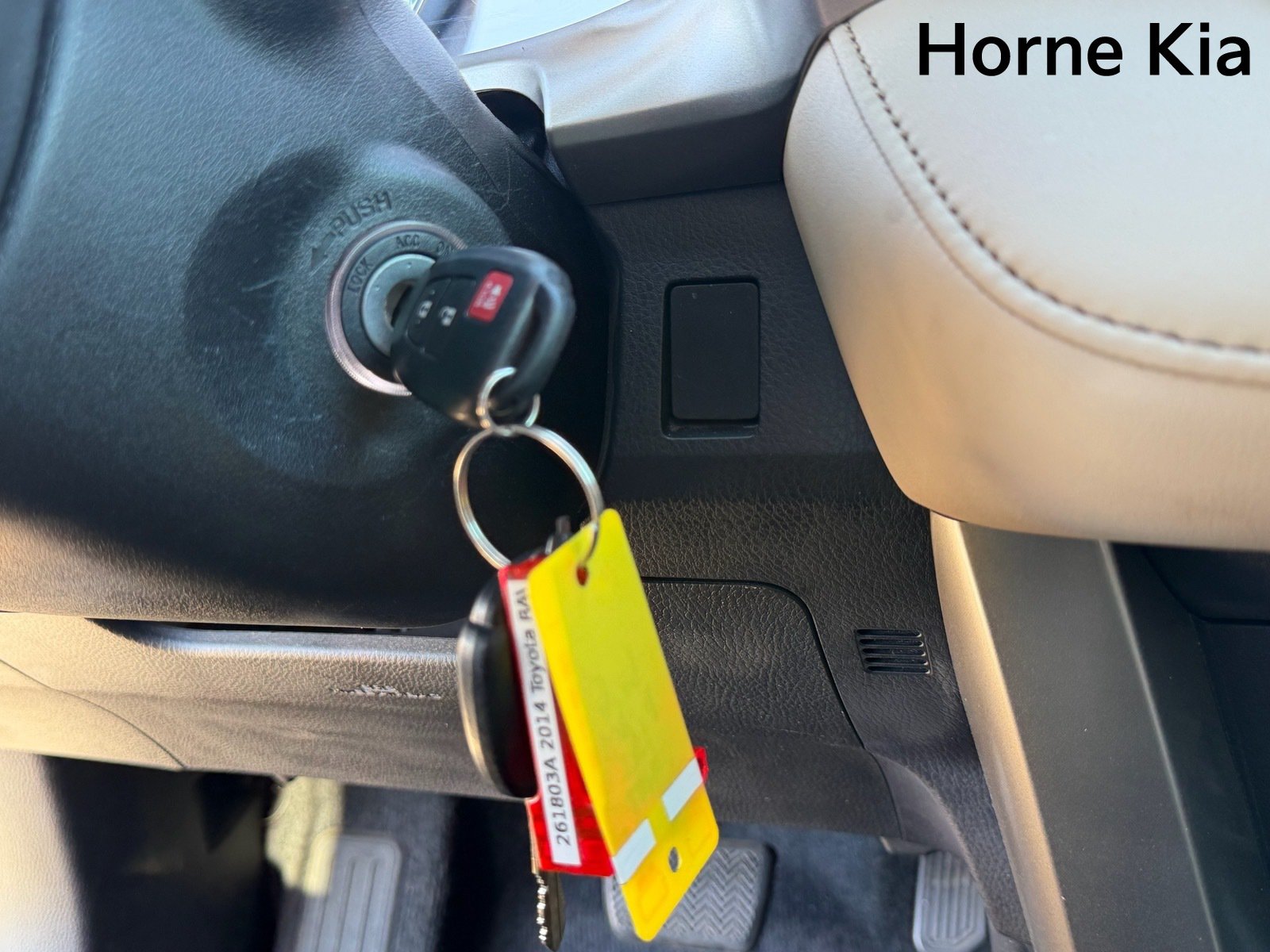Used 2014 Toyota RAV4 XLE FWD image 30