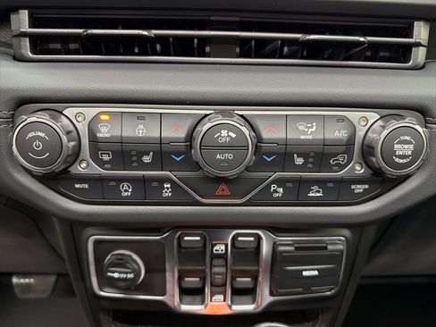 New 2026 Jeep Wrangler Sahara image 41