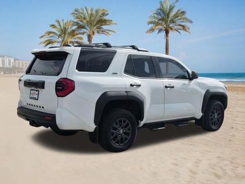 Used 2025 Toyota 4Runner SR5 AWD/4WD image 8