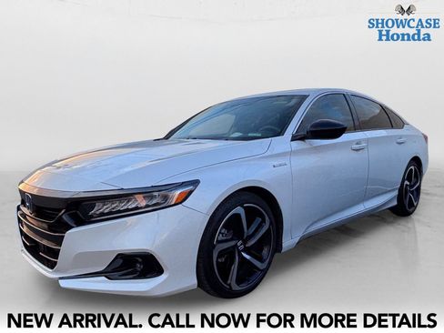 Used 2022 Honda Accord Sport image 2