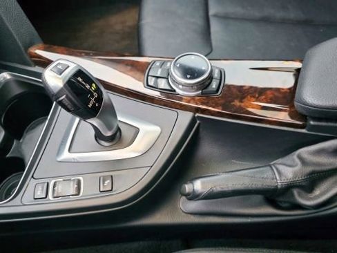 Used 2014 BMW 328i xDrive Sedan image 17