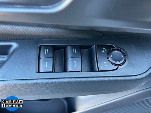 Used 2025 Chevrolet Equinox EV LT image 16