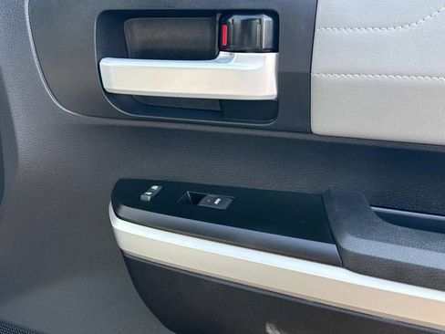 Used 2016 Toyota Tundra Limited w/ Limited Premium Package image 19