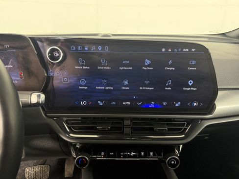 Used 2024 Chevrolet Equinox EV RS w/ LPO, All-Weather Mat Package FWD image 19