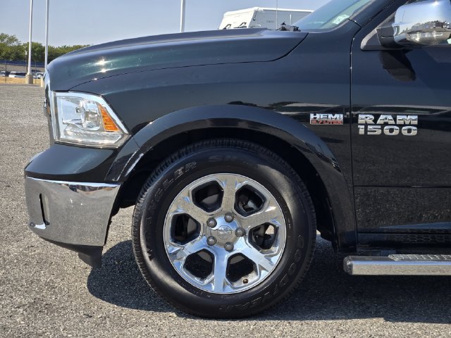 Used 2017 RAM 1500 Laramie AWD/4WD image 9