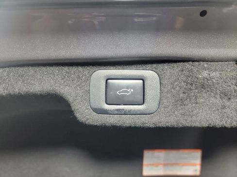 Used 2019 Lexus LS 500h AWD image 10