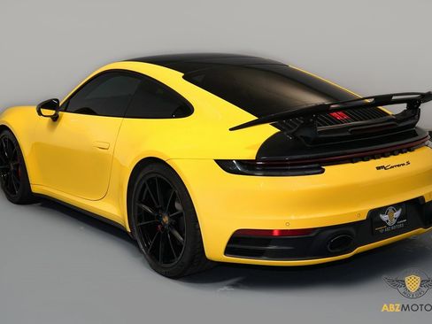 Used 2022 Porsche 911 Carrera S image 7