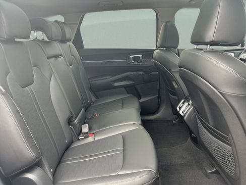 New 2026 Kia Sorento S w/ S Panoramic Sunroof Package image 38