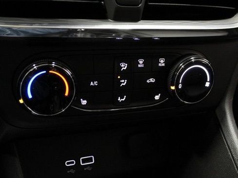 Used 2024 Buick Encore GX Preferred w/ Comfort Package AWD/4WD image 27