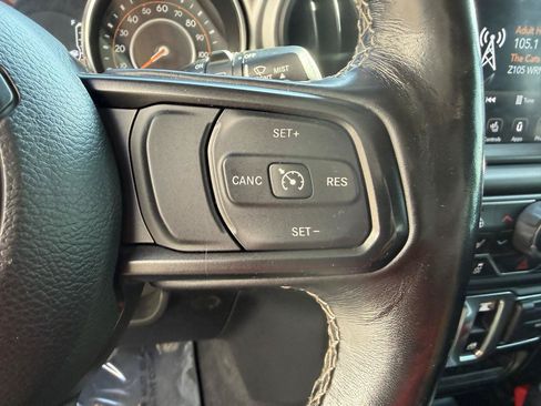 Used 2021 Jeep Wrangler Sport AWD/4WD image 23