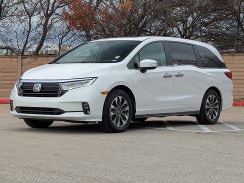 Used 2024 Honda Odyssey EX-L image 8