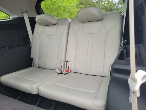Certified 2023 Kia Sorento S w/ Panoramic Sunroof Package FWD image 10