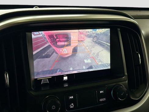 Used 2019 Chevrolet Colorado LT w/ LT Convenience Package image 14