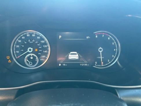 Used 2022 Genesis G70 2.0T RWD image 2