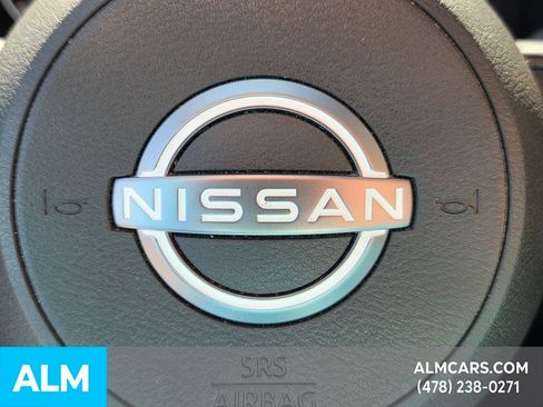 Used 2023 Nissan Rogue S image 29