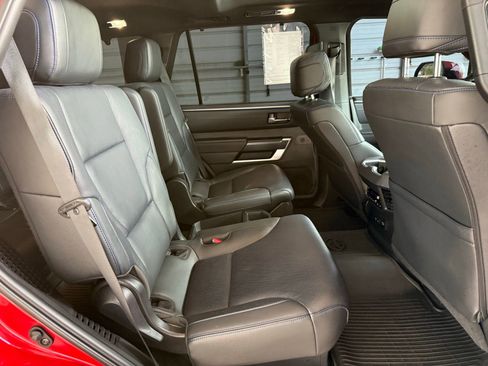 Used 2024 Toyota Sequoia Platinum AWD/4WD image 18