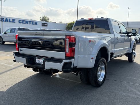 Used 2026 Ford F450 Platinum w/ FX4 Off-Road Package AWD/4WD image 7