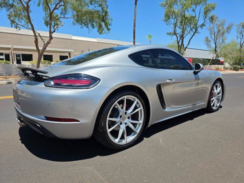 Used 2017 Porsche 718 Cayman S RWD image 27