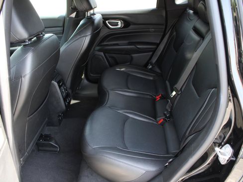Used 2022 Jeep Compass High Altitude AWD/4WD image 18