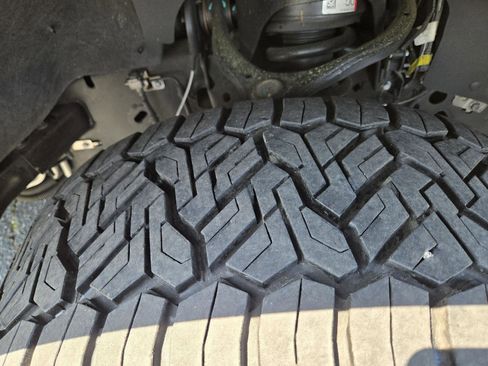 Used 2022 Ford F150 Limited image 10