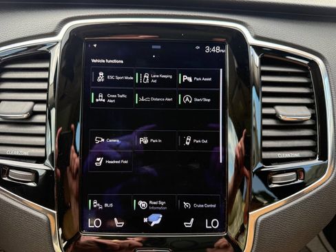 Used 2016 Volvo XC90 T6 Momentum w/ Momentum Plus Package image 21