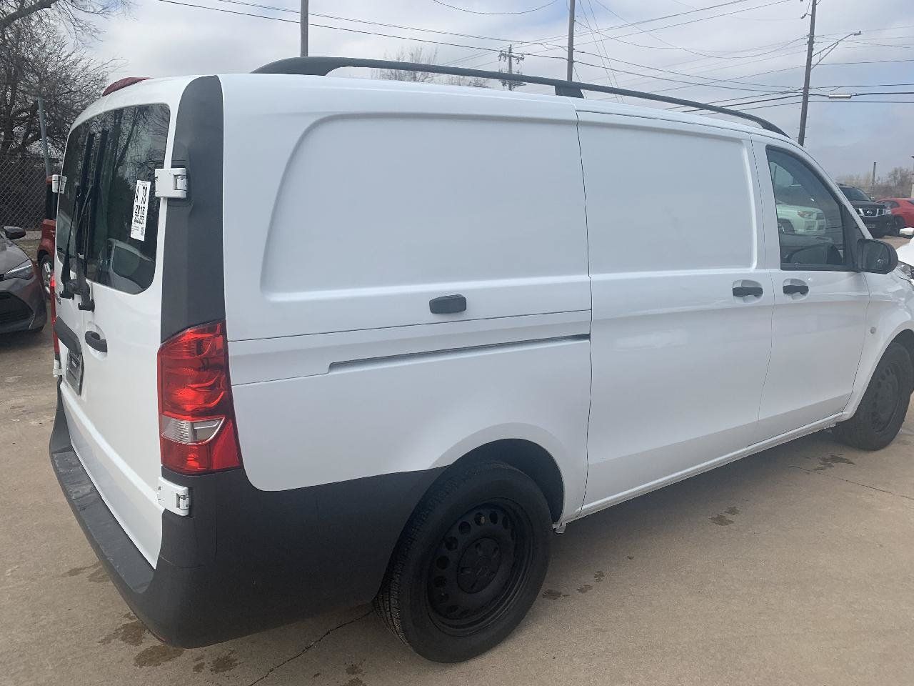 Used 2016 Mercedes-Benz Metris image 2