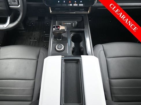 Used 2025 GMC Hummer EV 2X image 30