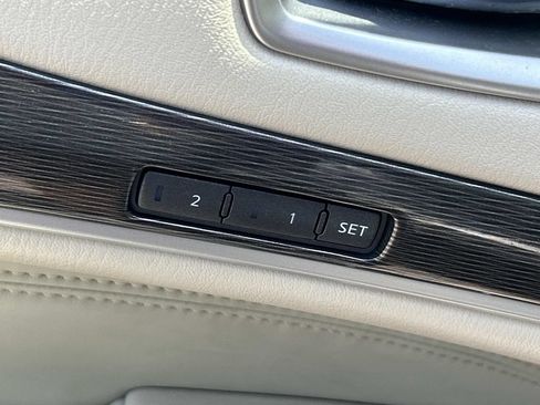 Used 2019 INFINITI QX60 Luxe w/ Essential Package FWD image 30